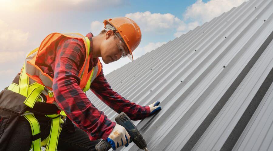 Professional gutter cleaning in Milnesville, PA